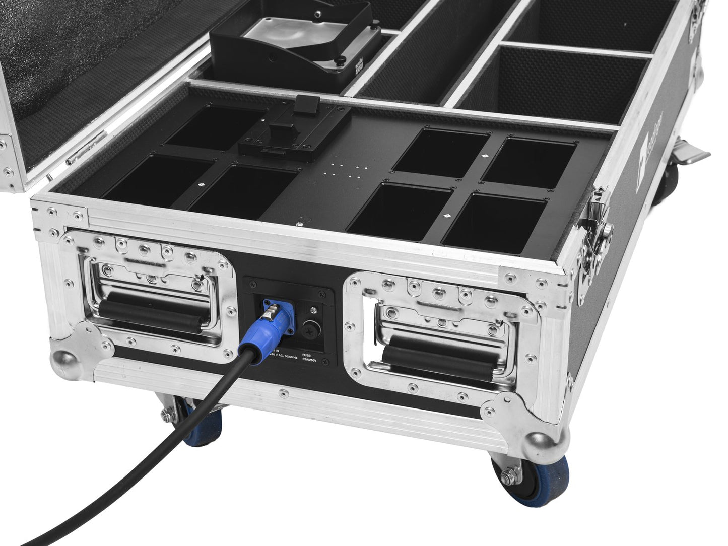 ROADINGER Flightcase 6x AKKU IP UP-4 Plus HCL Spot WDMX mit Ladefunktion